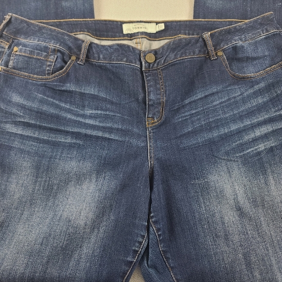 Torrid Relaxed Bootcut Stretch Denim Jeans Med Wash 24R - Picture 6 of 13